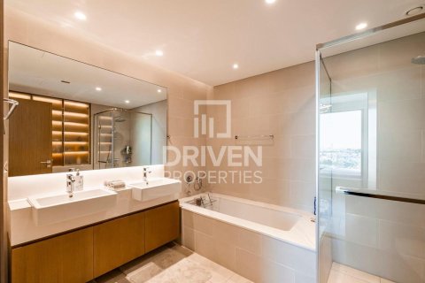 Apartment in Al Wasl, Dubai 3 bedrooms, 179.58 sq.m. № 128070 - photo 13