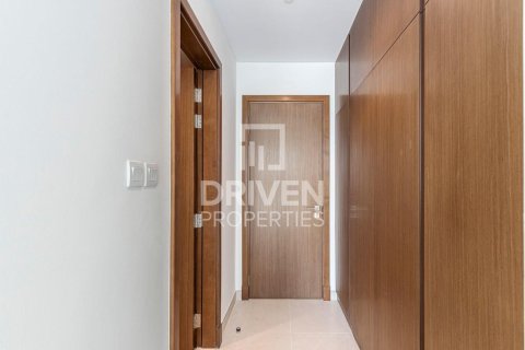 Apartment in Al Wasl, Dubai 2 bedrooms, 167.97 sq.m. № 128068 - photo 10