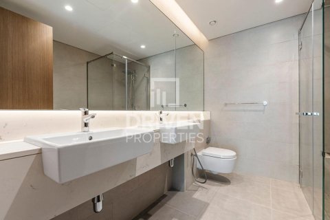 Apartment in Al Wasl, Dubai 2 bedrooms, 167.97 sq.m. № 128068 - photo 9