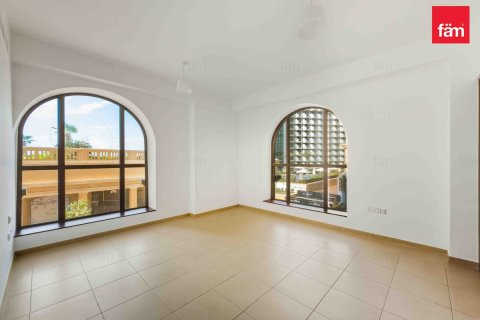 Apartment in Dubai 3 bedrooms, 201.8 sq.m. № 139102