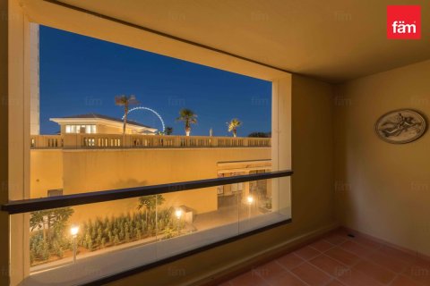 Apartment in Dubai 3 bedrooms, 201.8 sq.m. № 139102 - photo 22