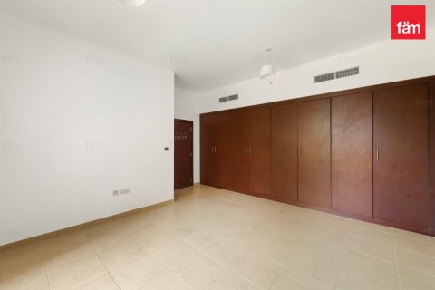 Apartment in Dubai 3 bedrooms, 201.8 sq.m. № 139102 - photo 16
