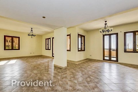 Apartment in Dubai Festival City, Dubai 3 bedrooms, 307 sq.m. № 2860 - photo 3