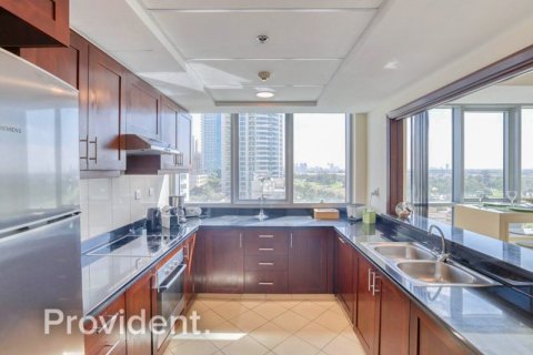 Apartment in The Views, Dubai 3 bedrooms, 187.4 sq.m. № 2875 - photo 19
