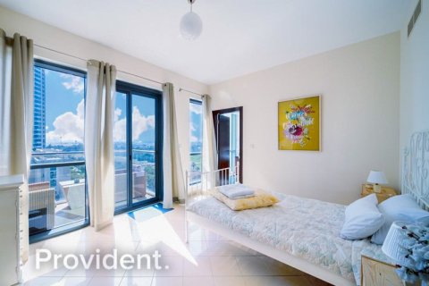 Apartment in The Views, Dubai 3 bedrooms, 187.4 sq.m. № 2875 - photo 9