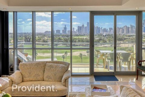 Apartment in The Views, Dubai 3 bedrooms, 187.4 sq.m. № 2875 - photo 24