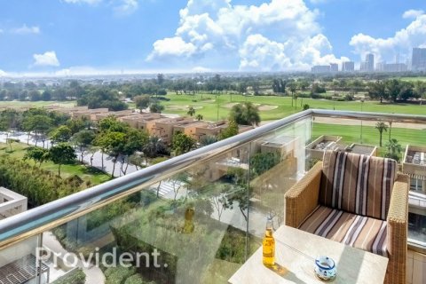 Apartment in The Views, Dubai 3 bedrooms, 187.4 sq.m. № 2875 - photo 4