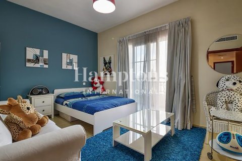 Villa in Arabian Ranches 2, Dubai 4 bedrooms, 284.87961726 sq.m. № 85395 - photo 9