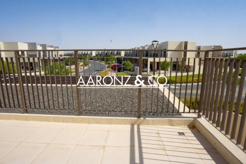 Villa in Dubai South (Dubai World Central), Dubai 3 bedrooms, 130 sq.m. № 85382 - photo 26