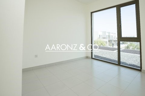 Villa in Dubai South (Dubai World Central), Dubai 3 bedrooms, 130 sq.m. № 85382 - photo 13