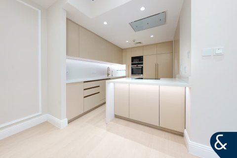 Apartment in Old Town, Dubai 2 bedrooms, 232 sq.m. № 79259 - photo 4