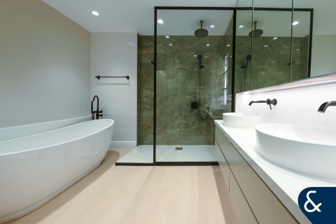 Apartment in Old Town, Dubai 2 bedrooms, 232 sq.m. № 79259 - photo 8