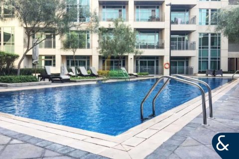 Apartment in BURJ VIEWS in Downtown Dubai (Downtown Burj Dubai), Dubai 1 bedroom, 73 sq.m. № 99171 - photo 2