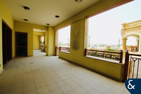 Apartment in Palm Jumeirah, Dubai 3 bedrooms, 256 sq.m. № 99183 - photo 25