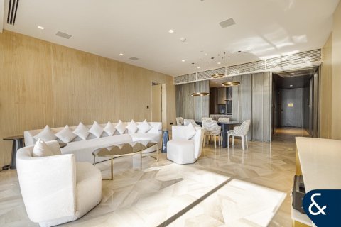 Apartment in Palm Jumeirah, Dubai 2 bedrooms, 153 sq.m. № 99187 - photo 9