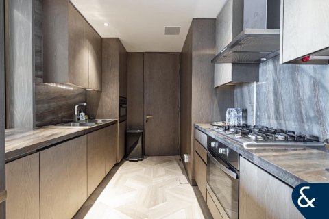 Apartment in Palm Jumeirah, Dubai 2 bedrooms, 153 sq.m. № 99187 - photo 10