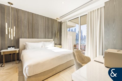 Apartment in Palm Jumeirah, Dubai 2 bedrooms, 153 sq.m. № 99187 - photo 4