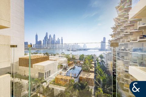 Apartment in Palm Jumeirah, Dubai 2 bedrooms, 153 sq.m. № 99187 - photo 8