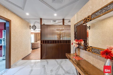 Villa à Dubai, 4 chambres, 501.5 m², № 64060 - photo 9