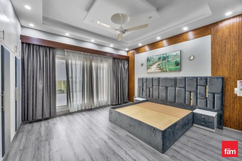 Villa à Dubai, 4 chambres, 501.5 m², № 64060 - photo 16