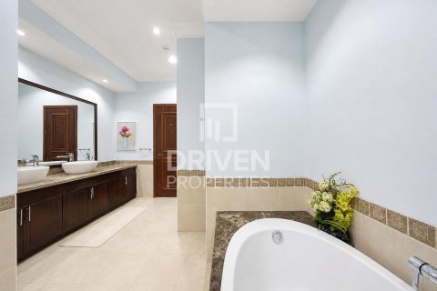 Dúplex en The Fairmont Palm Residences, Palm Jumeirah, Dubai, 3 dormitorios, 636.29 m², № 126407 - foto 26