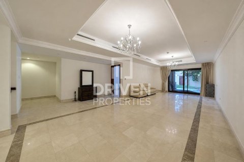 Dúplex en The Fairmont Palm Residences, Palm Jumeirah, Dubai, 3 dormitorios, 636.29 m², № 126407