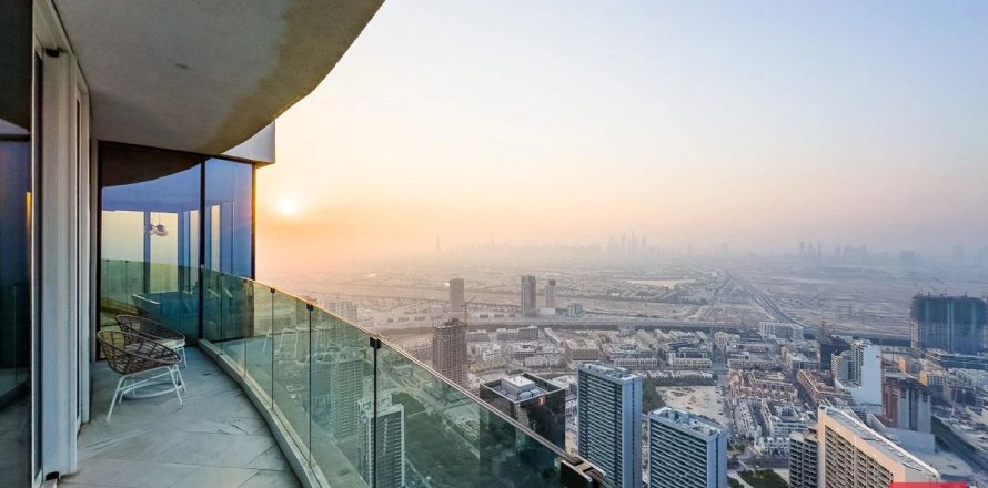 Ático en Dubai, 4 dormitorios, 511.8 m², № 16668
