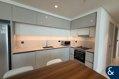 Снять в аренду квартиру в EMAAR Beachfront, Dubai Harbour, Дубай: 2 спальни, 119м², № 76490 - фото 8