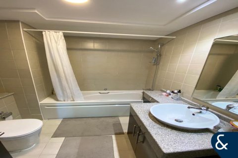 Apartment in The Torch, Dubai Marina, Dubai 1 bedroom, 91 sq.m. № 76488 - photo 9