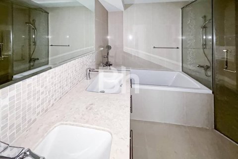 Снять в аренду квартиру в Даунтаун Дубай (Даунтаун Бурдж Дубай), Дубай: 2 спальни, 120м², № 21205 - фото 8