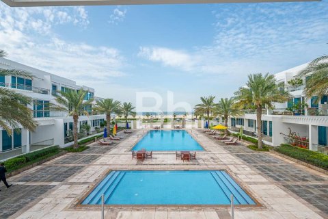 Apartamento en Jumeirah, Dubai, 2 dormitorios, 250 m², № 21203 - foto 7