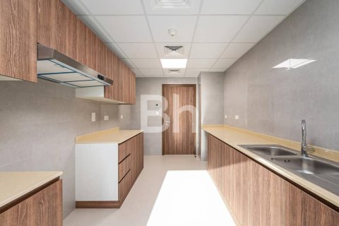 Снять в аренду квартиру в Sheikh Zayed Road, Дубай: 2 спальни, 135м², № 21208 - фото 7