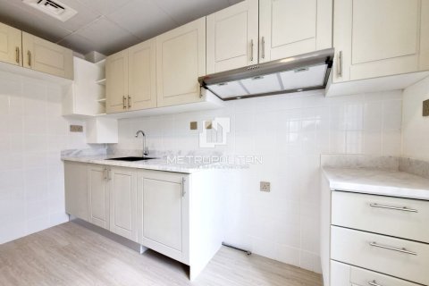 Купить таунхаус в The Springs, Дубай: 3 спальни, 255м², № 73358 - фото 8