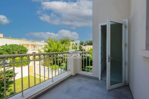 Купить таунхаус в The Springs, Дубай: 3 спальни, 255м², № 73358 - фото 3