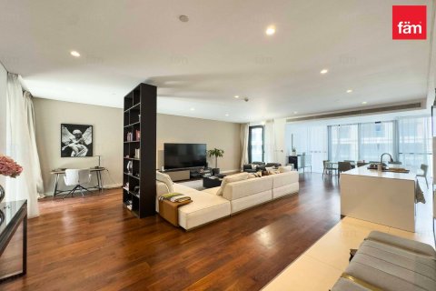 Квартира в City Walk, Дубай, 3 спальни, 261.6м², № 23742
