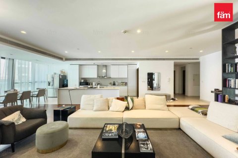 Apartment in City Walk, Dubai 3 bedrooms, 261.6 sq.m. № 23742 - photo 8