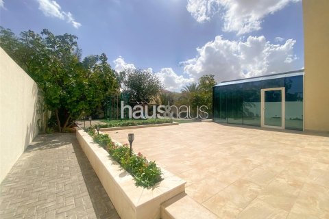 Villa in Jumeirah Park, Dubai 3 bedrooms, 325 sq.m. № 44482 - photo 3