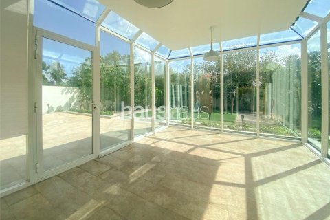 Villa in Jumeirah Park, Dubai 3 bedrooms, 325 sq.m. № 44482 - photo 5