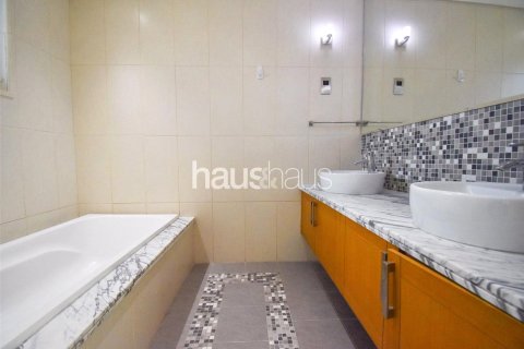 Villa in Jumeirah Park, Dubai 3 bedrooms, 325 sq.m. № 44482 - photo 10