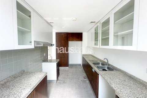 Снять в аренду таунхаус в Arabella Townhouses, Мудон, Дубай: 4 спальни, 530м², № 44491 - фото 8