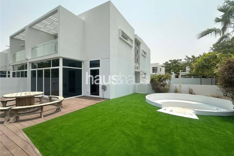 Снять в аренду таунхаус в Arabella Townhouses, Мудон, Дубай: 4 спальни, 530м², № 44491 - фото 1