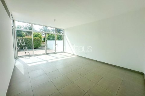 Снять в аренду таунхаус в Arabella Townhouses, Мудон, Дубай: 4 спальни, 530м², № 44491 - фото 6