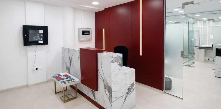 Квартира в Дубае, студия, 87м², № 90170