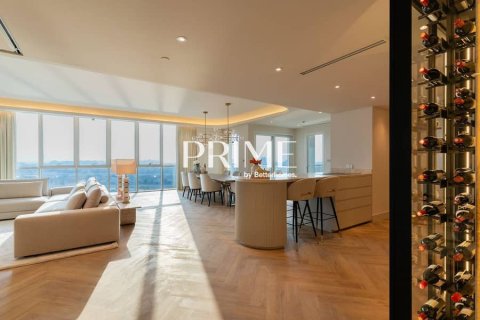 Apartment in Palm Jumeirah, Dubai 3 bedrooms, 377 sq.m. № 56790 - photo 30
