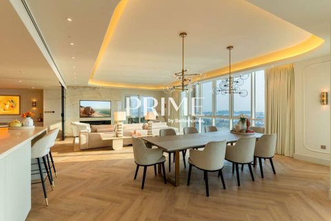 Apartment in Palm Jumeirah, Dubai 3 bedrooms, 377 sq.m. № 56790 - photo 23