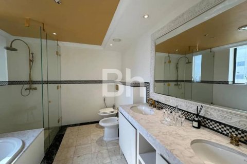 Penthouse in Jumeirah Beach Residence, Dubai 4 bedrooms, 531 sq.m. № 56789 - photo 3