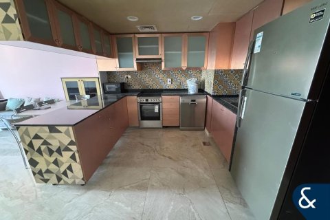 Apartamento en Jumeirah Lake Towers, Dubai, 2 dormitorios, 118 m², № 79114 - foto 16