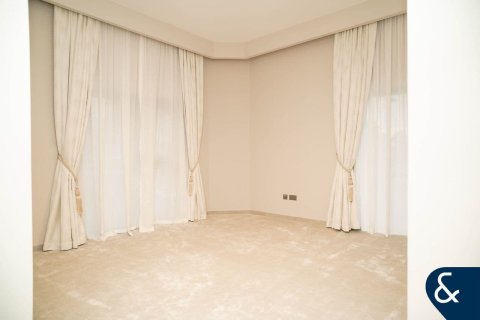 Снять в аренду таунхаус в District 7, Мохаммед Бин Рашид Сити, Дубай: 4 спальни, 306м², № 79088 - фото 11