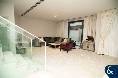 Снять в аренду таунхаус в District 7, Мохаммед Бин Рашид Сити, Дубай: 4 спальни, 306м², № 79088 - фото 3