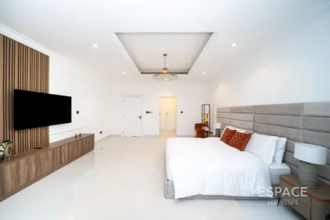 Villa in Palm Jumeirah, Dubai 4 bedrooms, 465 sq.m. № 71212 - photo 10